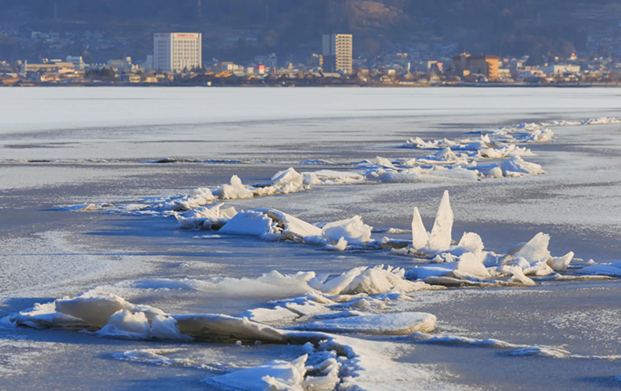 lake-suwa-omiwatari-kv_pyqmhe